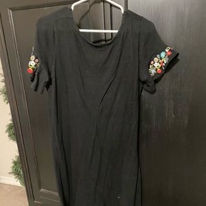 Ann Taylor embroidery boho t shirt dress